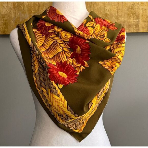 Rococo Trading Vintage Scarf - Picture 1 of 13